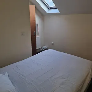  Guest house Cozzy 2 Roooms With 2 Beds United Kingdom